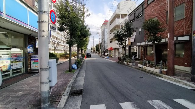 関目グリーンハイツC棟の周辺|近隣にコンビニがありますので、ちょっとのお買い物であればすぐに済みますね♪