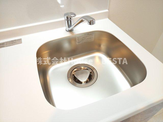 エステムコート神戸湊町のキッチン