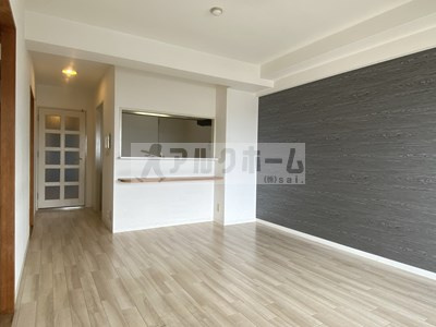 プロスベール高安の居間・リビング