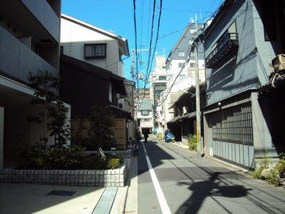 ベルエトフＹⅡの周辺|前面道路
