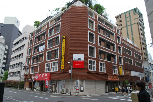 ブルク博多駅前