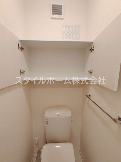 【トイレ】 | リシュドールＢ | 別部屋写真です。