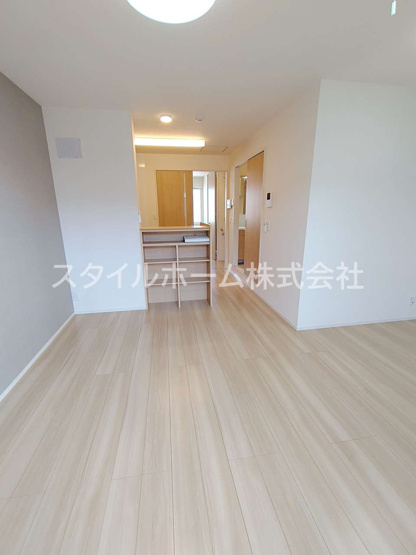 【居間・リビング】 | リシュドールＢ | 別部屋写真です。