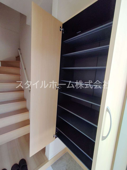 【収納】 | リシュドールＢ | 別部屋写真です。