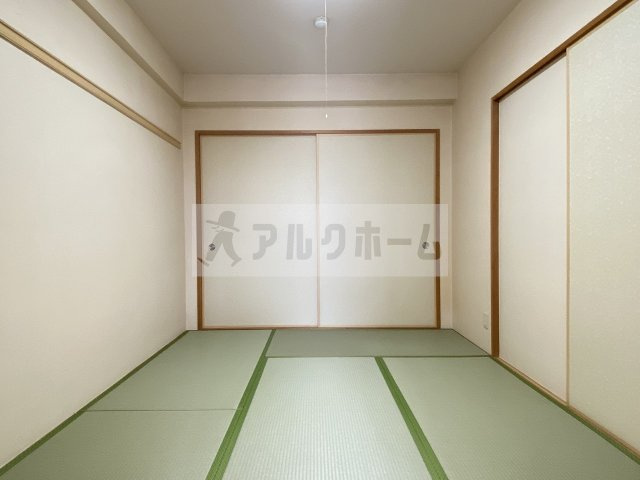 タウンコート咲佳映の和室