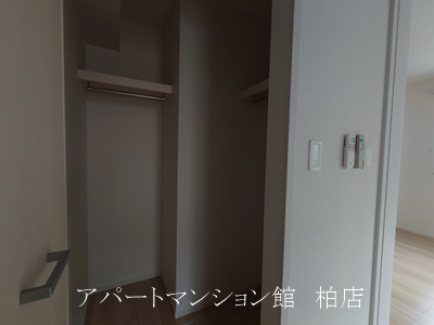 グレイシャスの収納