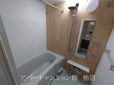グレイシャスの浴室