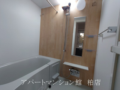 グレイシャスの浴室