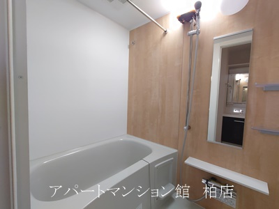 グレイシャスの浴室