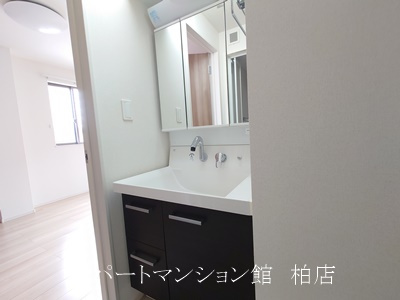 グレイシャスの独立洗面台