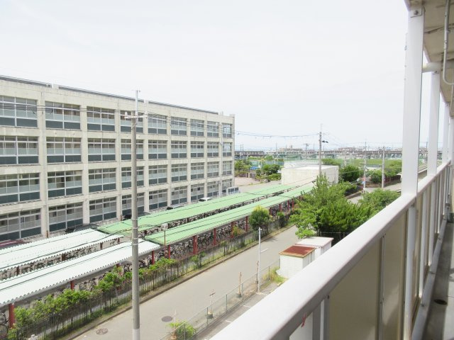 ビレッジハウス奥北野3号棟の展望