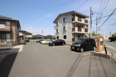 【駐車場】 | リビングタウン中曽根 A棟