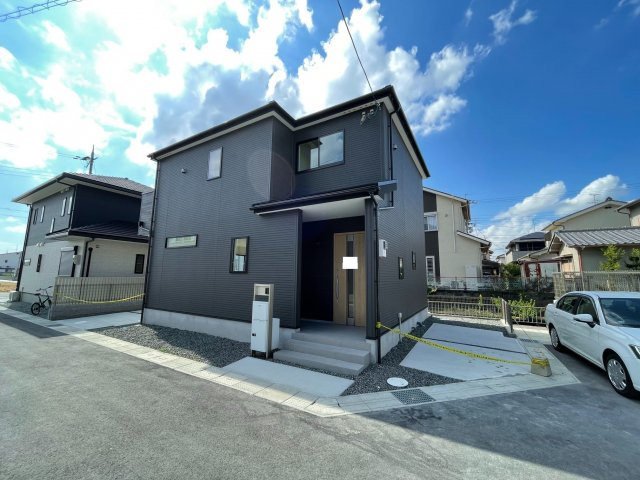 最寄り駅徒歩５分！オール電化の収納豊富な３ＬＤＫ住宅♪駐車２台可◎リナージュ精華町祝園２２-２期の外観|外観