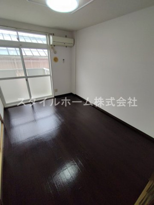 【居間・リビング】 | ブラウンエイトB