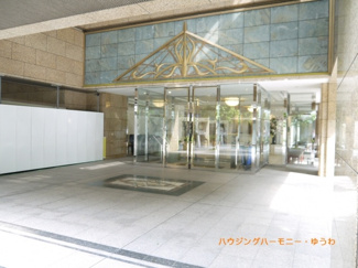 【エントランス】