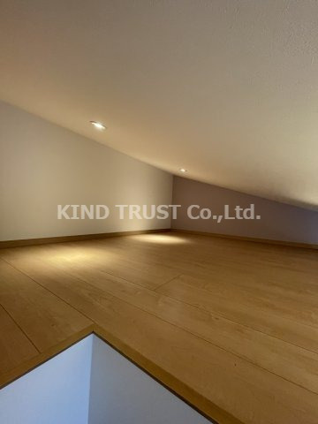 LuXe菅栄町の洋室|明るい洋室です