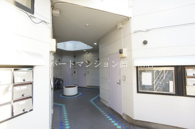 ティンバードーム南三咲のエントランス