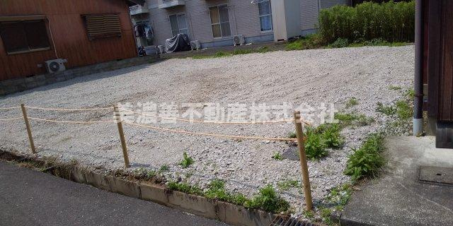 ５９０３７　岐阜市中土地の外観