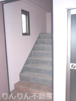 【エントランス】 | ワースヴィラ | 落ち着いたエントランスです