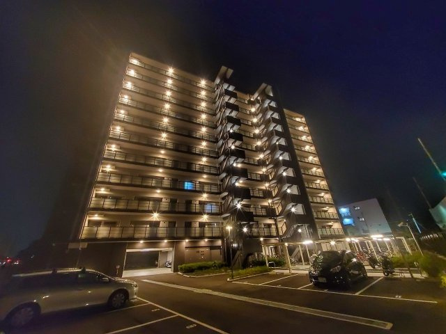 プレサンスロジェ京橋グランスクエアの外観|☆2020年築マンション♪
☆片町線「鴫野」駅徒歩6分！
☆食洗器・ミストサウナ付き♪ペット飼育も相談可能！！