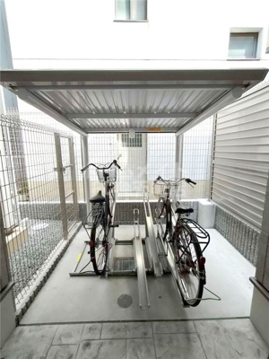 【その他共用部分】 | ディアコート此花 | 自転車置場があります