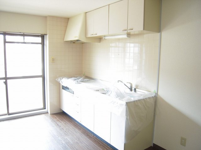ラ・フォーレ加古川のキッチン|写真は別のお部屋です