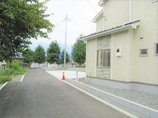 【前面道路含む現地写真】 | 前面道路含む現地写真です
【接道状況】東側：公道2.91～4.0m　西側：公道17ｍ