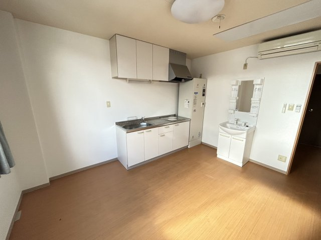 駅前グリーンビルのキッチン