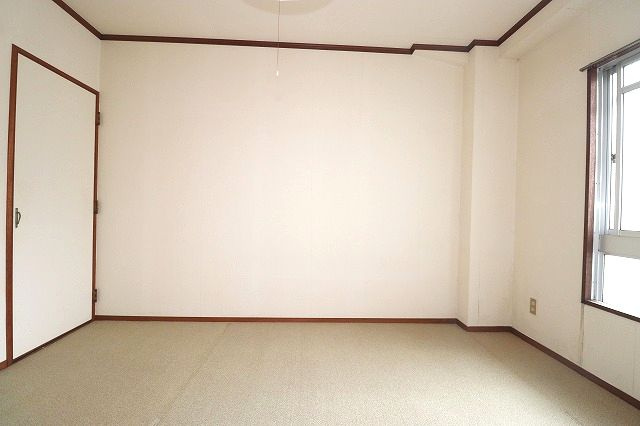 コーポラス薊の洋室|広々とした洋室です