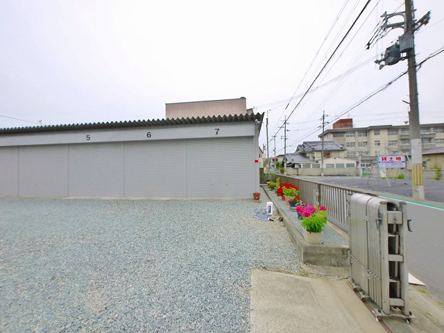 堀尾ガレージの外観|外はこのようになっています