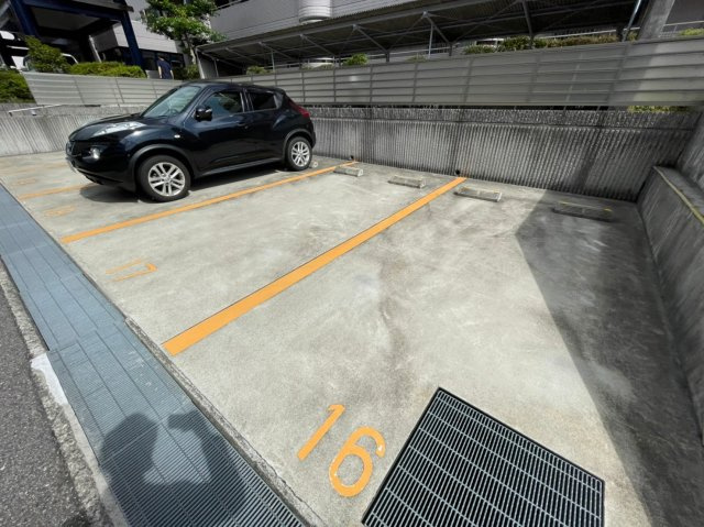 西神糀台ミオの駐車場
