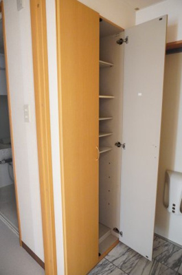 【玄関】 | エンジェルガーデン | 下駄箱