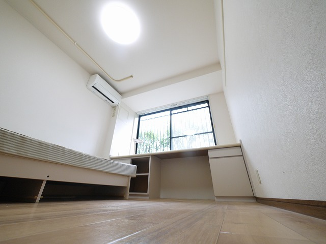 アスカ21の洋室|コンパクトで使いやすい洋室です