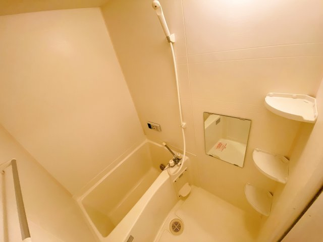 ラピスラズリの浴室