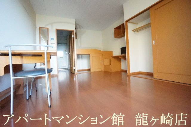 レオパレス慶の寝室