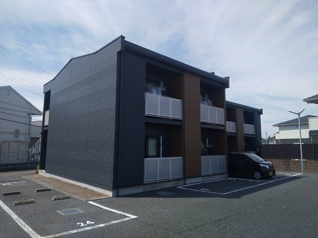 レオパレスコテナン阿見Cの駐車場