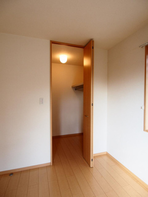 【収納】 | D'フォレスタ初芝 | ウォークインクローゼット