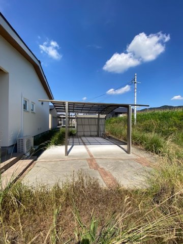都城市高城町石山の中古一戸建のその他|カーポート