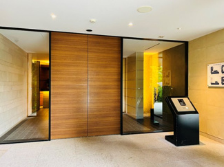 【エントランス】