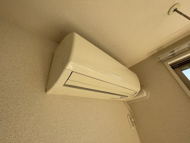【設備】 | メゾン シェレスト【SHM】 | ※参考写真※リビングダイニングキッチンには暑い夏や寒い冬に大活躍のエアコン付きです☆冷暖房完備で1年中快適に過ごせます♪