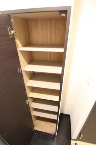 グリーンパーク舎人の収納