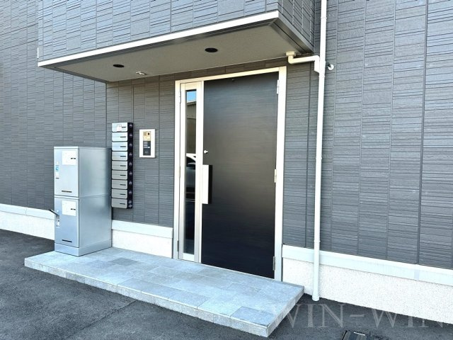 リシュドール鷹丘のエントランス