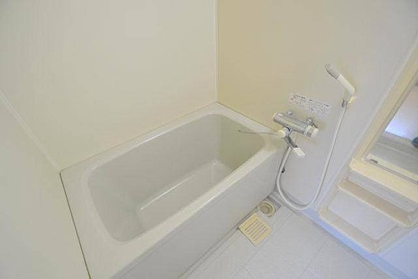 広島市西区南観音７丁目の賃貸マンションの浴室|日々の暮らしに欠かせないお風呂です