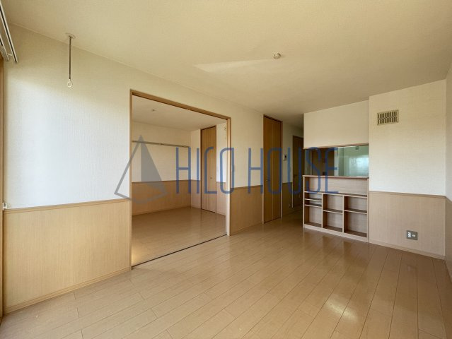 グランディール坂戸泉の居間・リビング