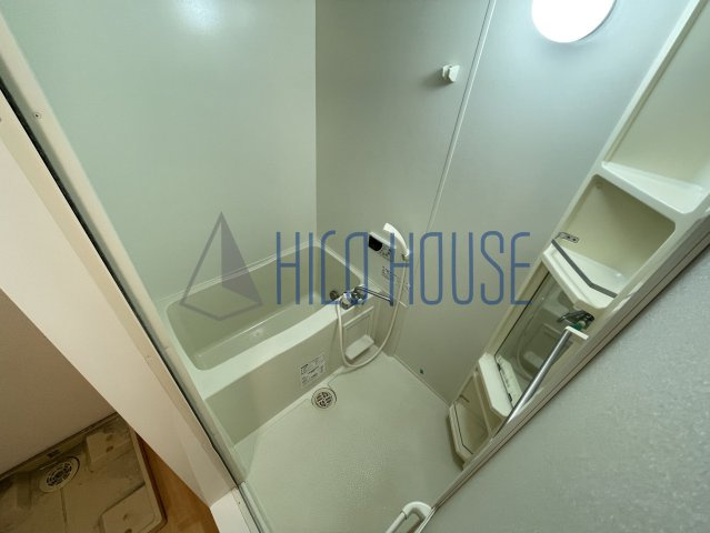 グランディール坂戸泉の浴室