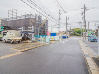 【前面道路含む現地写真】
