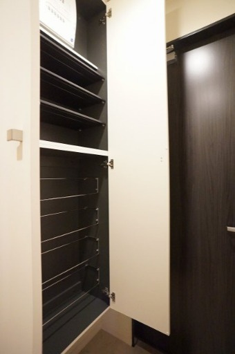 【収納】 | The Ark | 天井高シューズボックスです
