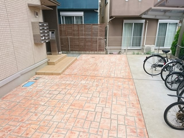 モンサンオールのその他|建物前・共用部