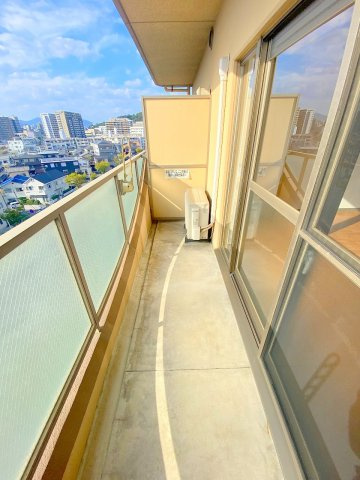 【バルコニー】