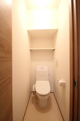 【トイレ】 | ドゥースール・ボワ | 温水洗浄便座です